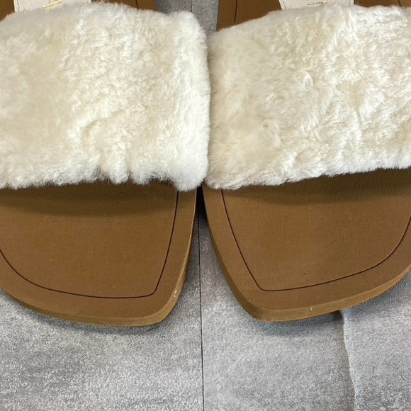 Stuart Weitzman Women's Natural Cammy Shearling Strap Slide Sandal SZ 6 B - Picture 3 of 9
